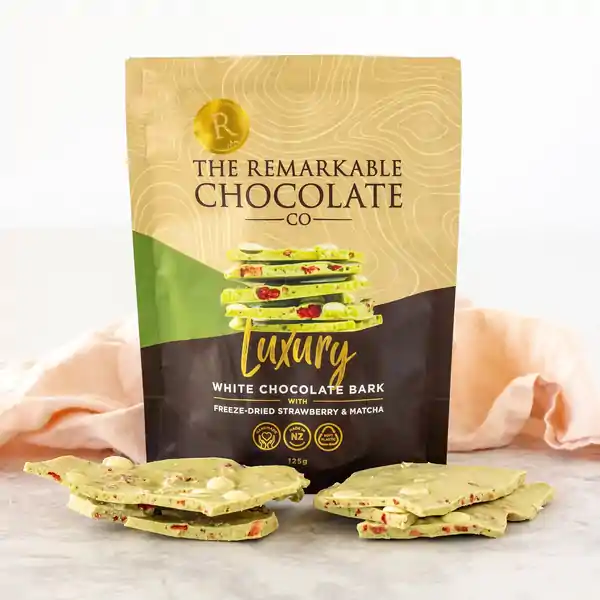 Remarkable Chocolate Bark Strawberry Matcha Latte 125g (12) — additional view