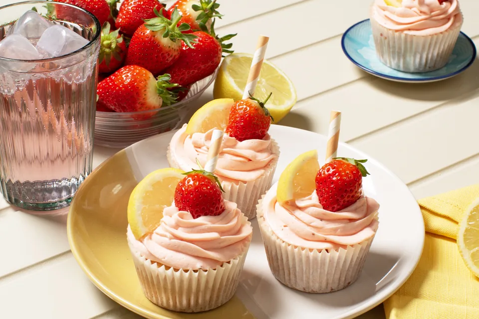 Cottage Delight Strawberry Lemonade Cupcakes