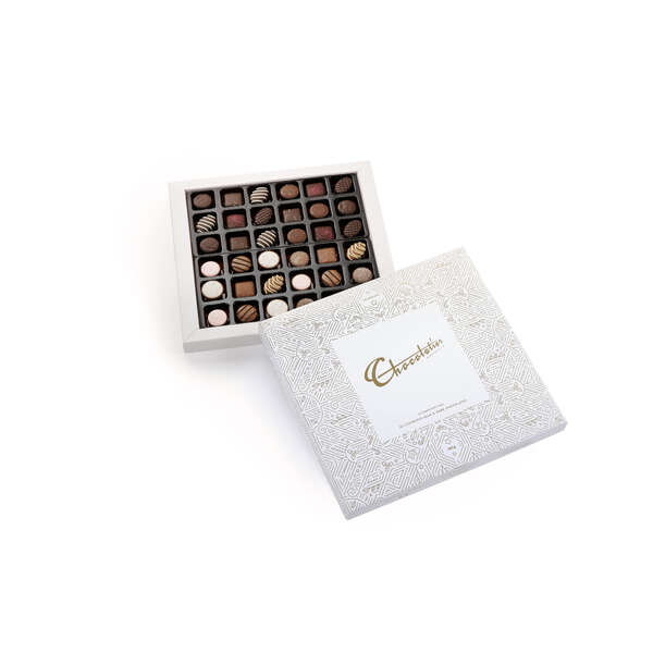 Chocolatier "Celebrate" Ultimate Gift Box 380g (6)