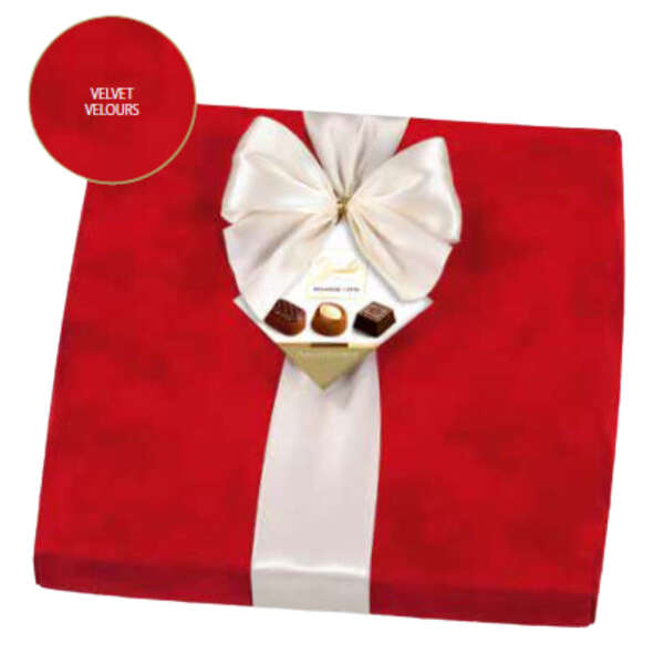 Hamlet Chocolates "Velvet" Red With Ribbon 250g (8)